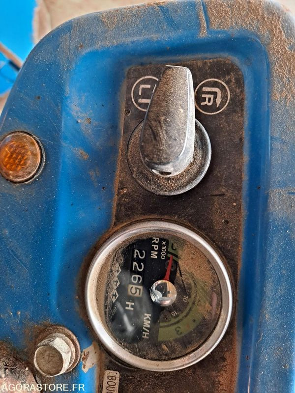 Tracteur ISEKI - Tracteur agricole: photos 2 Tracteur ISEKI - Tracteur agricole: photos 2