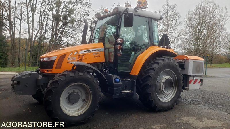 Tracteur agricole Massey Fergusson 110CV année 2015 avec épareuse SMA LYNX 2453 - Tracteur agricole: photos 1 Tracteur agricole Massey Fergusson 110CV année 2015 avec épareuse SMA LYNX 2453 - Tracteur agricole: photos 1