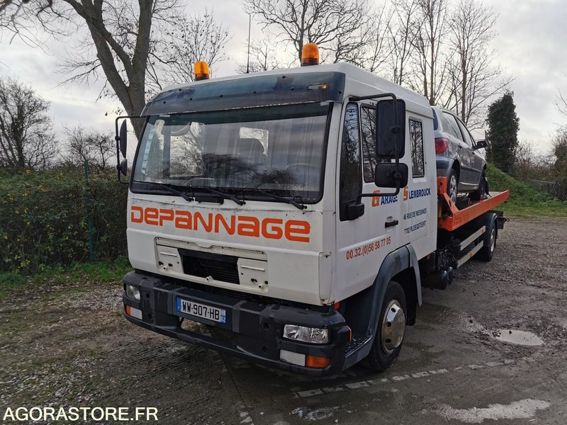 Camion dépannage plateau Man - 2001 - 339 751km - VEHICULE BELGE - Tracteur routier: photos 2 Camion dépannage plateau Man - 2001 - 339 751km - VEHICULE BELGE - Tracteur routier: photos 2