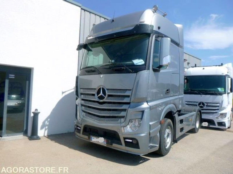MERCEDES ACTROS 1845 GRANDE CABINE - 2012 - IMMATRICULATION SLOVENE - TB ETAT - Tracteur routier: photos 1 MERCEDES ACTROS 1845 GRANDE CABINE - 2012 - IMMATRICULATION SLOVENE - TB ETAT - Tracteur routier: photos 1