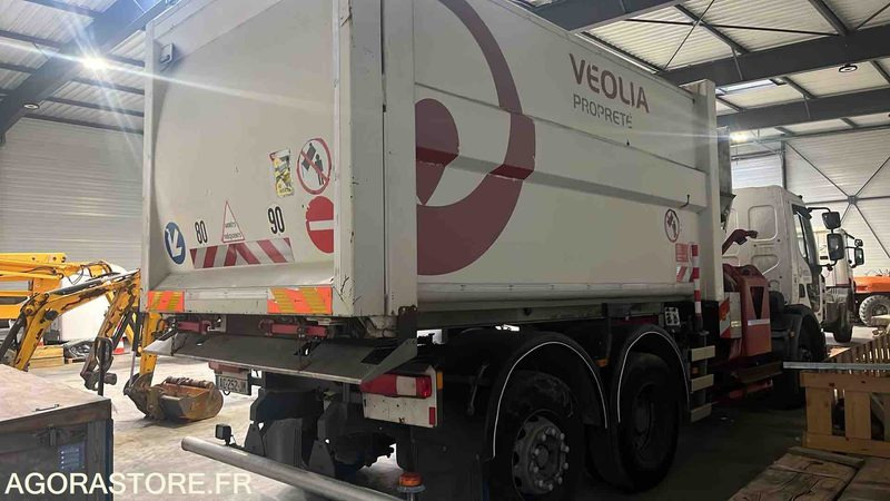 RENAULT 29CHB1 PREMIUM - 2009 - 310214 KM - AC-252-JM - Tracteur routier: photos 2 RENAULT 29CHB1 PREMIUM - 2009 - 310214 KM - AC-252-JM - Tracteur routier: photos 2