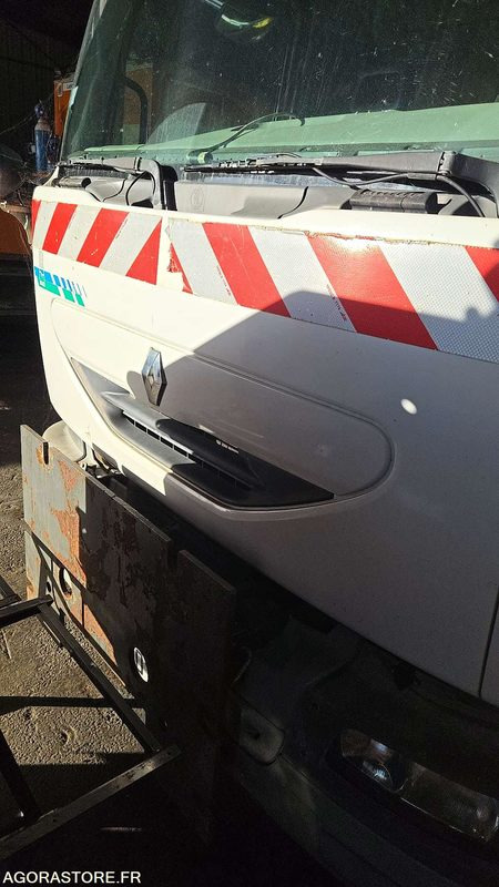 RENAULT CAM - 2004 - BP-101-EG - Tracteur routier: photos 3 RENAULT CAM - 2004 - BP-101-EG - Tracteur routier: photos 3