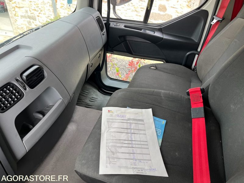 RENAULT DWIDE GAMME CHANTIER OFFROAD- 2015 - 49 976 KMS - Tracteur routier: photos 5 RENAULT DWIDE GAMME CHANTIER OFFROAD- 2015 - 49 976 KMS - Tracteur routier: photos 5