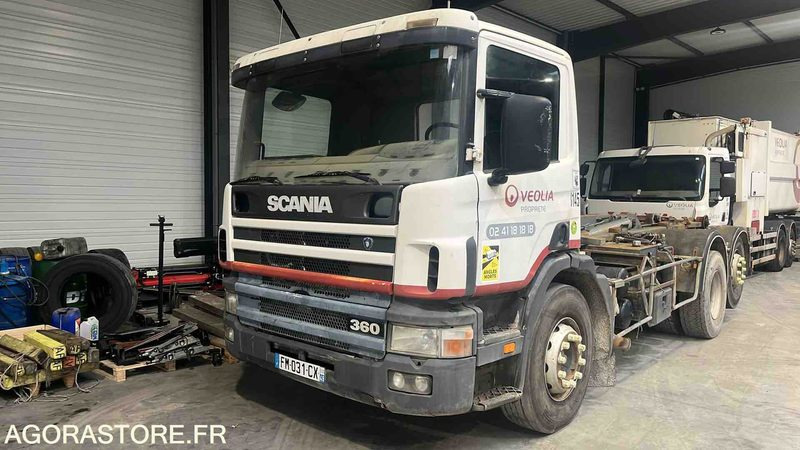 SCANIA B262X39SB - 1999 - 966041 KM - FM-031-CX - Tracteur routier: photos 1 SCANIA B262X39SB - 1999 - 966041 KM - FM-031-CX - Tracteur routier: photos 1