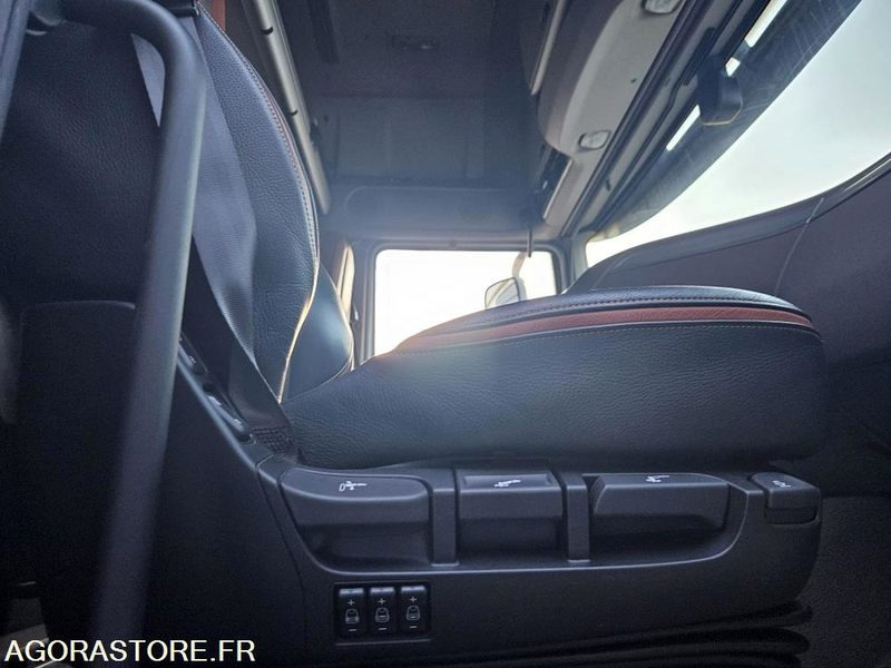 TRACTEUR DAF XF 510 XL - 2016 - 447 120km - TRES BON ETAT - Tracteur routier: photos 5 TRACTEUR DAF XF 510 XL - 2016 - 447 120km - TRES BON ETAT - Tracteur routier: photos 5