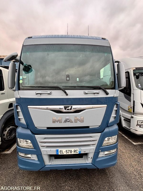 TRACTEUR MAN TGX19.480 - 2017 - 923446 kms (42020) - Tracteur routier: photos 1 TRACTEUR MAN TGX19.480 - 2017 - 923446 kms (42020) - Tracteur routier: photos 1