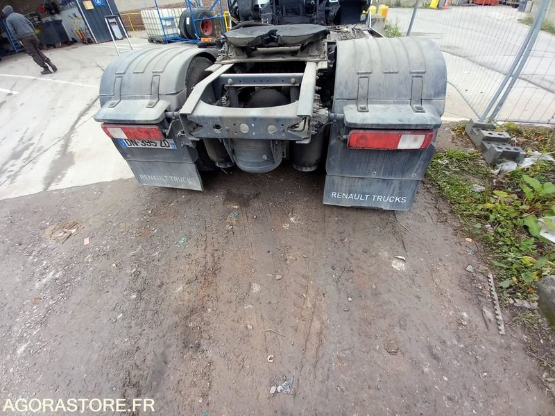 TRR RENAULT 19T - DN395ZD - Tracteur routier: photos 2 TRR RENAULT 19T - DN395ZD - Tracteur routier: photos 2