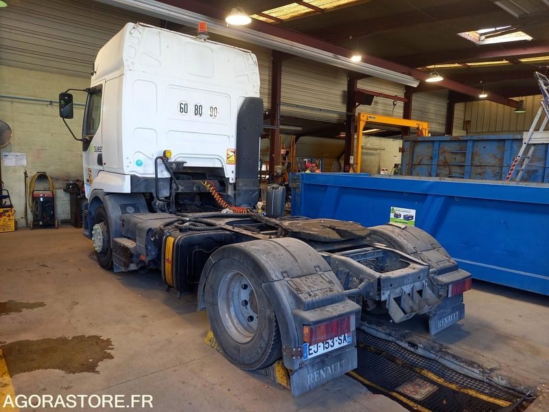 TRR RENAULT 19T - EJ153SA - Tracteur routier: photos 4 TRR RENAULT 19T - EJ153SA - Tracteur routier: photos 4