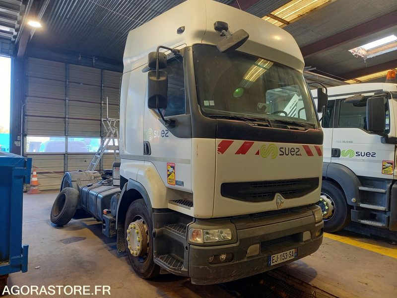 TRR RENAULT 19T - EJ153SA - Tracteur routier: photos 3 TRR RENAULT 19T - EJ153SA - Tracteur routier: photos 3