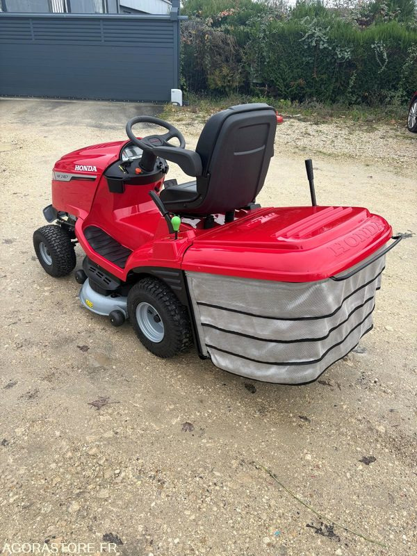 Tracteur tondeuse HONDA HF 2417 K5 HME *Prix public 5869€ ttc* - Motofaucheuse: photos 2 Tracteur tondeuse HONDA HF 2417 K5 HME *Prix public 5869€ ttc* - Motofaucheuse: photos 2