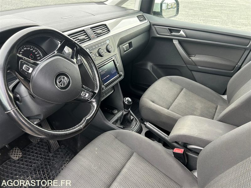 VOLKSWAGEN CADDY MAXI - EG903FN - 2016 - Kilométrage 236.100 km - Fourgonnette: photos 5 VOLKSWAGEN CADDY MAXI - EG903FN - 2016 - Kilométrage 236.100 km - Fourgonnette: photos 5
