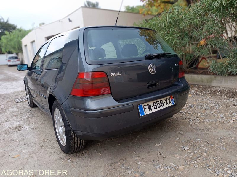 VOLKSWAGEN GOLF IV 2.0 115CH - 2000 - 265000KMS - Voiture: photos 4 VOLKSWAGEN GOLF IV 2.0 115CH - 2000 - 265000KMS - Voiture: photos 4