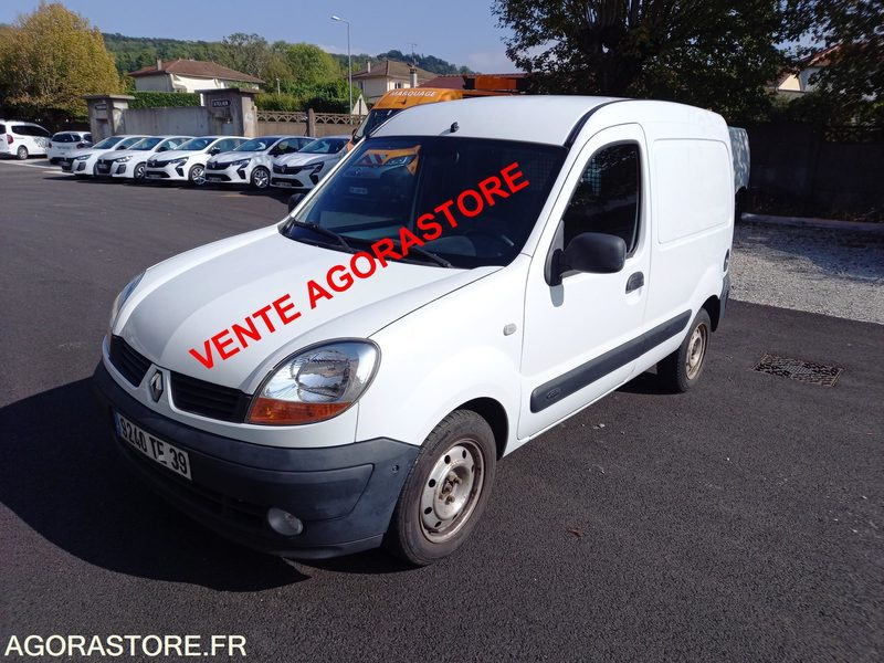 Vends Renault kangoo diesel - Fourgonnette: photos 1 Vends Renault kangoo diesel - Fourgonnette: photos 1