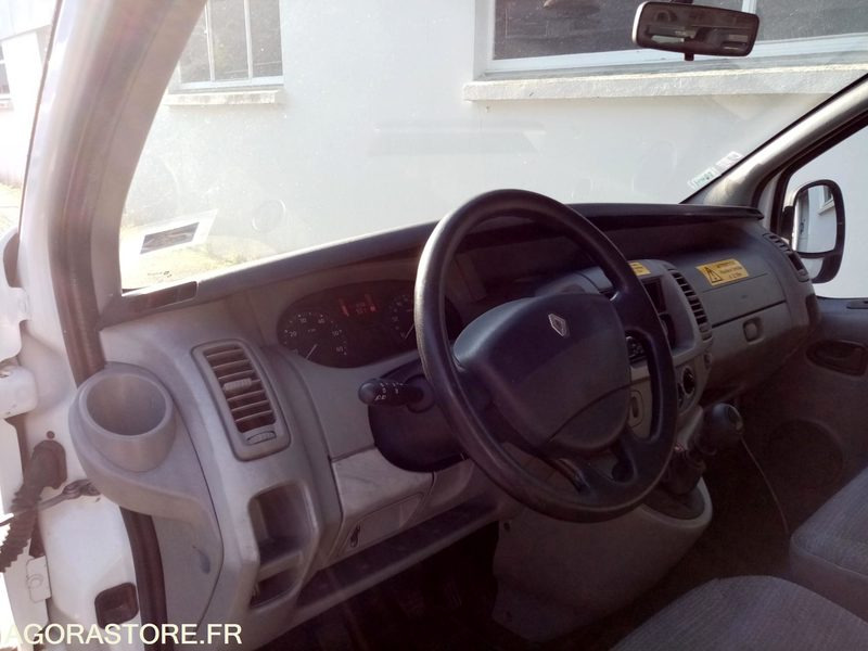 Vente Renault Trafic - Voiture: photos 3 Vente Renault Trafic - Voiture: photos 3