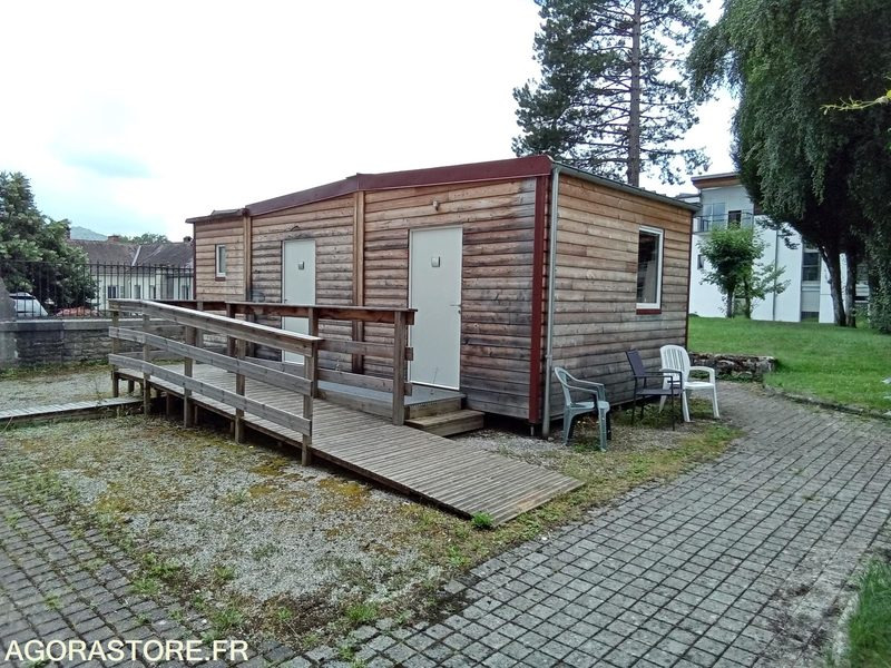 Vente chalet (bureau et sanitaire) acheté en 2021 - Conteneur comme habitat: photos 1 Vente chalet (bureau et sanitaire) acheté en 2021 - Conteneur comme habitat: photos 1