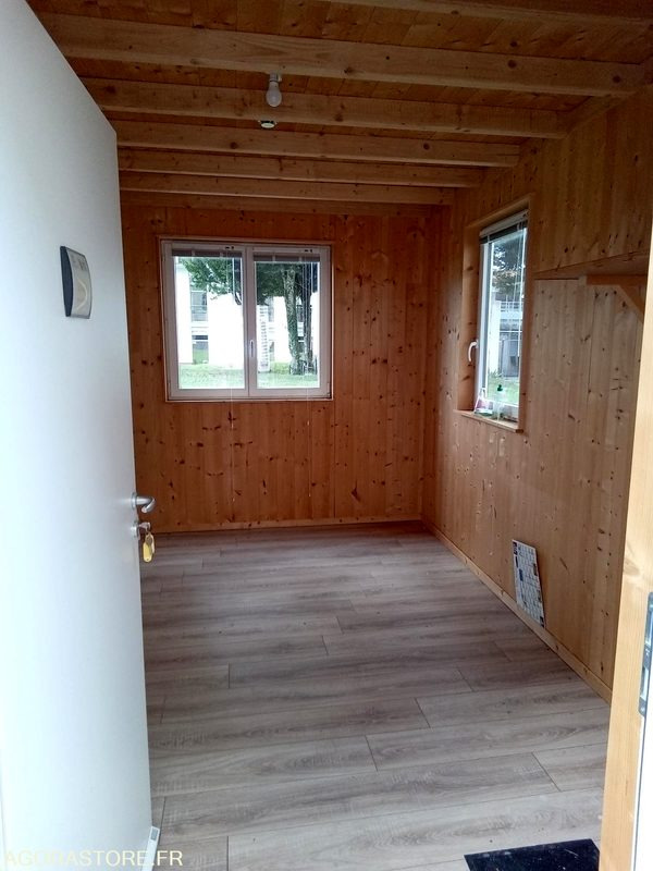 Vente chalet (bureau et sanitaire) acheté en 2021 - Conteneur comme habitat: photos 3 Vente chalet (bureau et sanitaire) acheté en 2021 - Conteneur comme habitat: photos 3