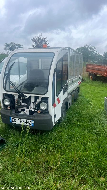 Voiturette GOUPIL en l'état - Fourgonnette, Utilitaire électrique: photos 1 Voiturette GOUPIL en l'état - Fourgonnette, Utilitaire électrique: photos 1