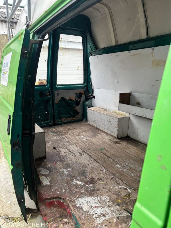 Vw Transporter - Fourgon utilitaire: photos 4 Vw Transporter - Fourgon utilitaire: photos 4