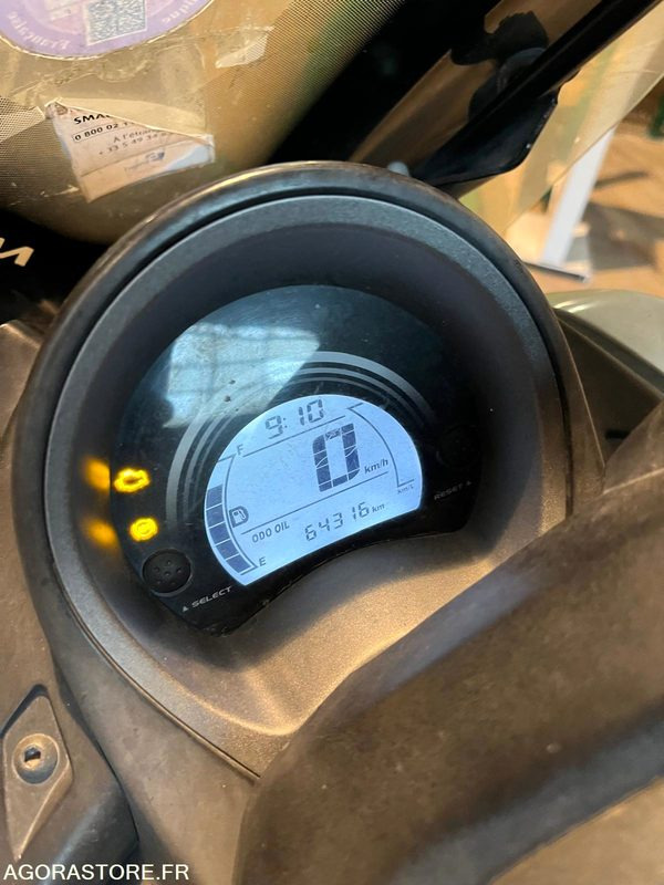Yamaha NMax - 2018 - 63200 - Motocyclette: photos 2 Yamaha NMax - 2018 - 63200 - Motocyclette: photos 2