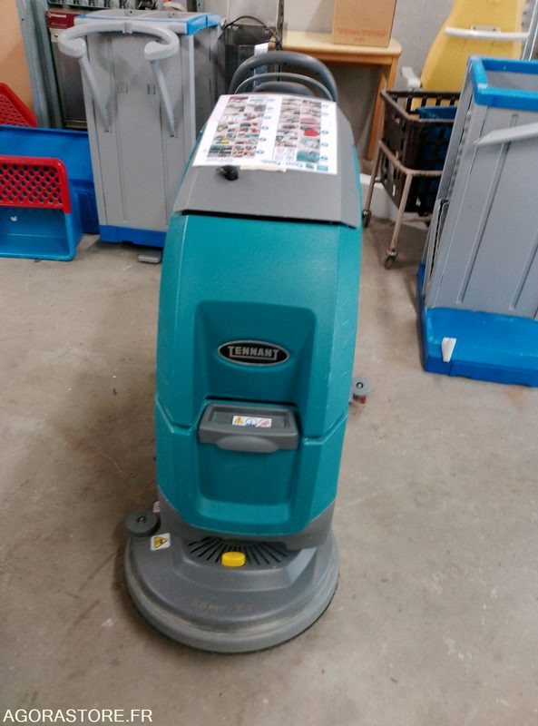 Auto laveuse TENNANT T300 - Autolaveuse: photos 5 Auto laveuse TENNANT T300 - Autolaveuse: photos 5