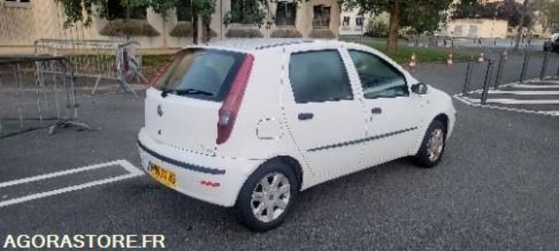 Fiat punto 209968 kms 2005 - Voiture: photos 2 Fiat punto 209968 kms 2005 - Voiture: photos 2