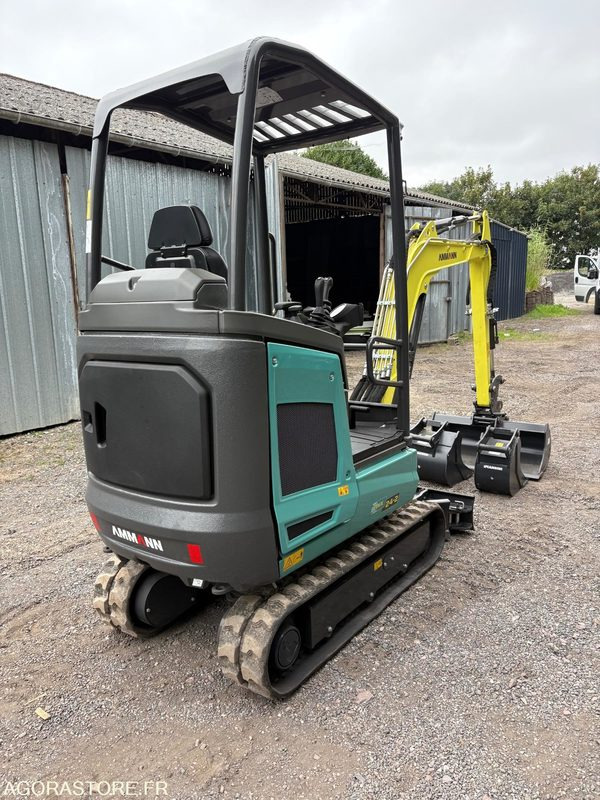 Mini pelle - Mini pelle: photos 4 Mini pelle - Mini pelle: photos 4