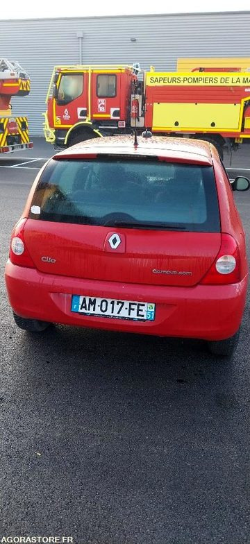 Renault clio 1.5 dci  (roulante) - Voiture: photos 4 Renault clio 1.5 dci  (roulante) - Voiture: photos 4