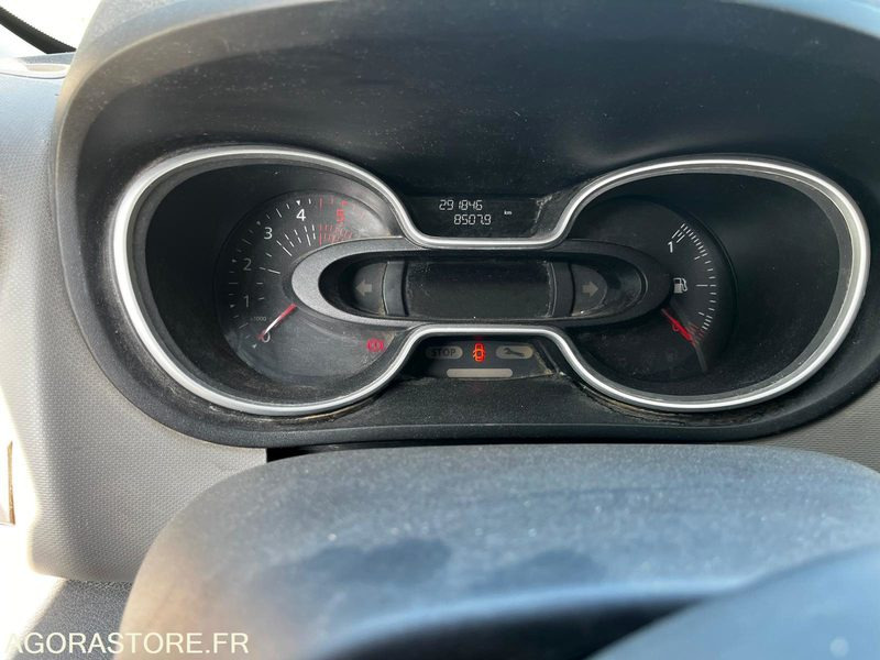 Renault trafic 1.6dci 6places 2019 291000km - Fourgonnette: photos 4 Renault trafic 1.6dci 6places 2019 291000km - Fourgonnette: photos 4