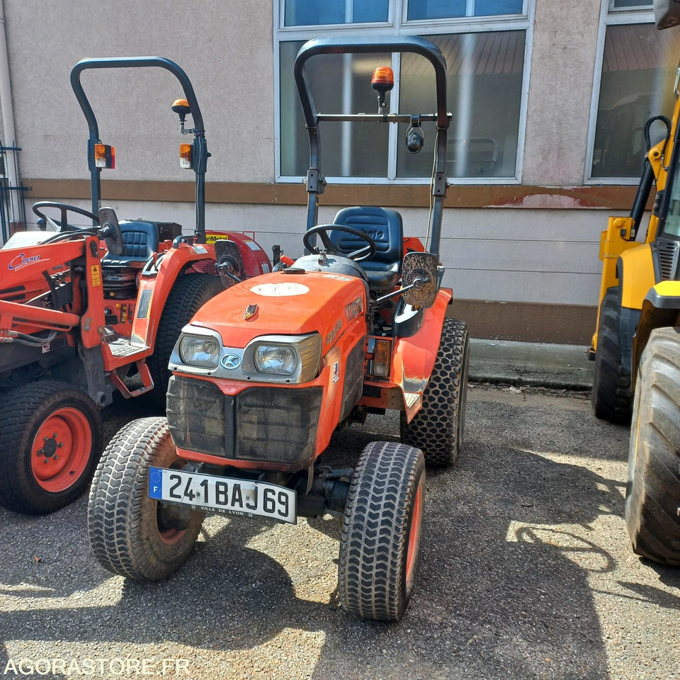 Tracteur kubota B2530 - Tracteur agricole: photos 1 Tracteur kubota B2530 - Tracteur agricole: photos 1