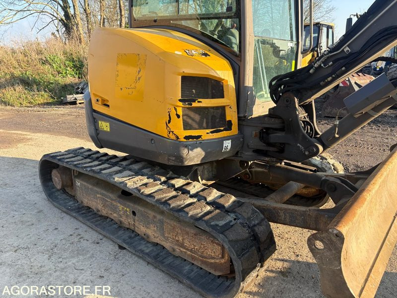 Volvo 50D - Pelle: photos 4 Volvo 50D - Pelle: photos 4