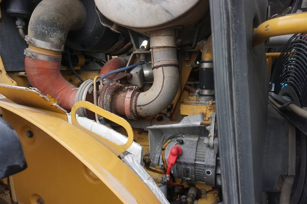 Chargeuse sur pneus CAT 950 H: photos 14 Chargeuse sur pneus CAT 950 H: photos 14