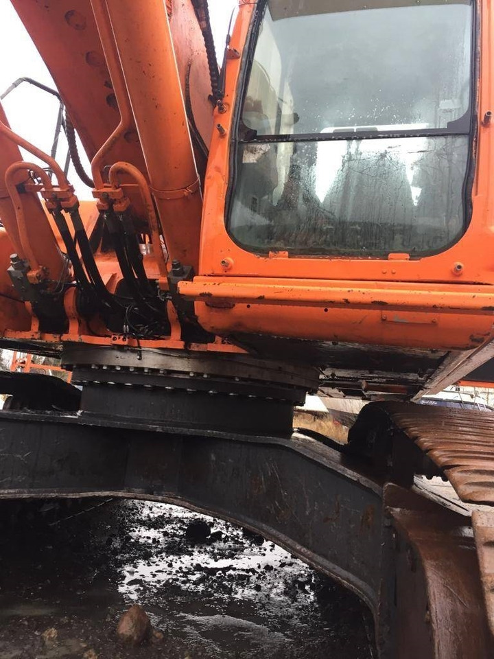 Doosan DX420LC - Pelle sur chenille: photos 4 Doosan DX420LC - Pelle sur chenille: photos 4