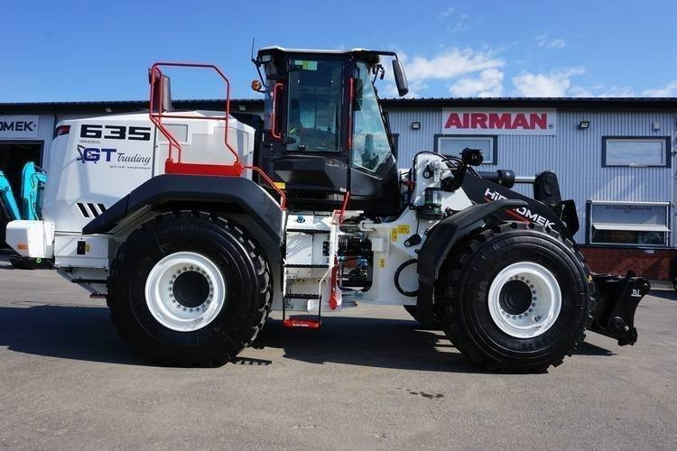 Hidromek HMK 635 WL-5 - Chargeuse sur pneus: photos 1 Hidromek HMK 635 WL-5 - Chargeuse sur pneus: photos 1