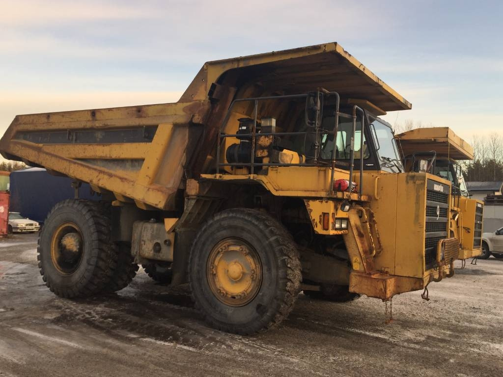 Komatsu HD 405-6 - Tombereau rigide: photos 1 Komatsu HD 405-6 - Tombereau rigide: photos 1