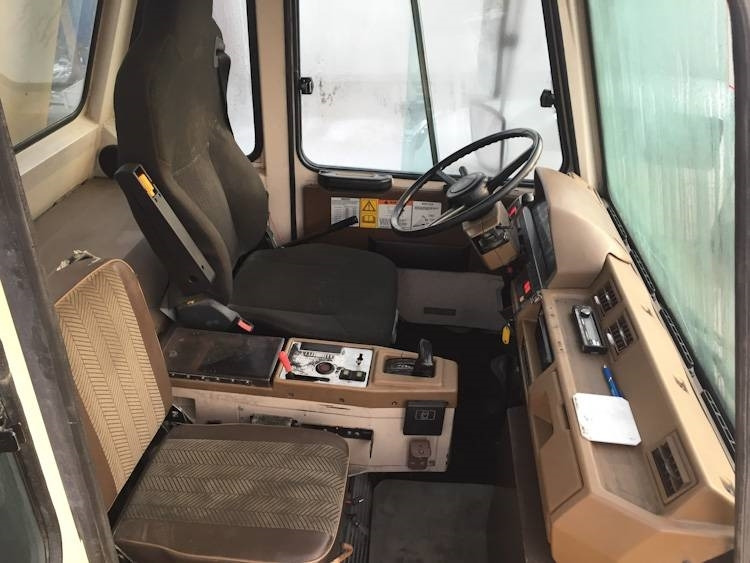 Tombereau rigide Komatsu HD 605-5: photos 12 Tombereau rigide Komatsu HD 605-5: photos 12