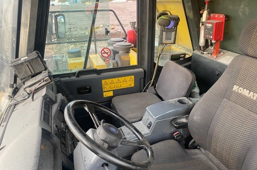 Tombereau rigide Komatsu HD405-7: photos 10