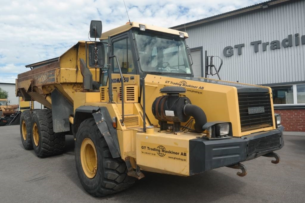 Komatsu HM300-1 - Tombereau articulé: photos 1 Komatsu HM300-1 - Tombereau articulé: photos 1