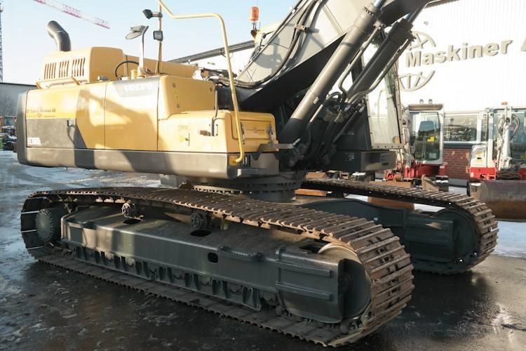 Volvo EC 380 D L - Pelle sur chenille: photos 4 Volvo EC 380 D L - Pelle sur chenille: photos 4