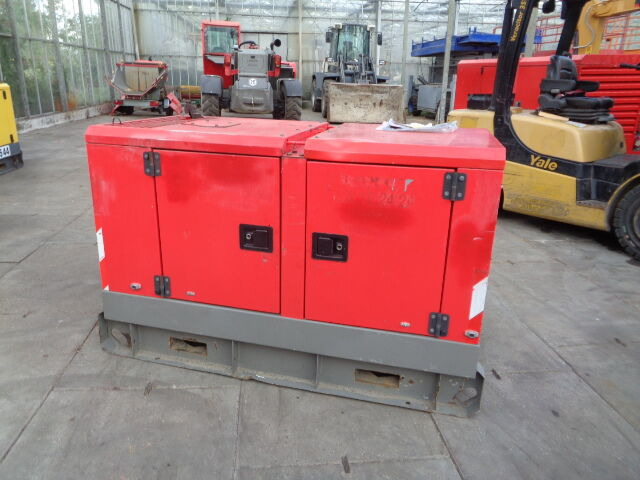 Atlas Copco QAS 20 KVA - Groupe électrogène: photos 1 Atlas Copco QAS 20 KVA - Groupe électrogène: photos 1