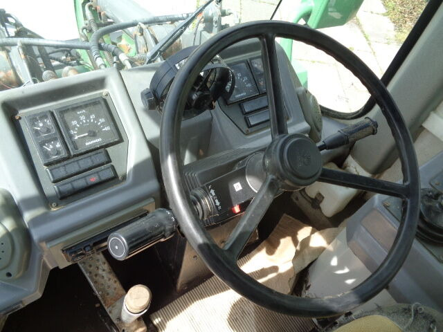 Daewoo MG300-3 - Chargeuse sur pneus: photos 3 Daewoo MG300-3 - Chargeuse sur pneus: photos 3