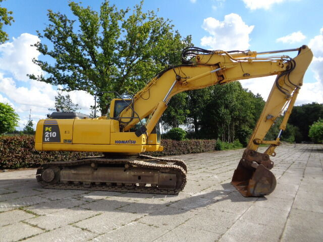 Komatsu PC210 LC-8 - Pelle sur chenille: photos 1 Komatsu PC210 LC-8 - Pelle sur chenille: photos 1