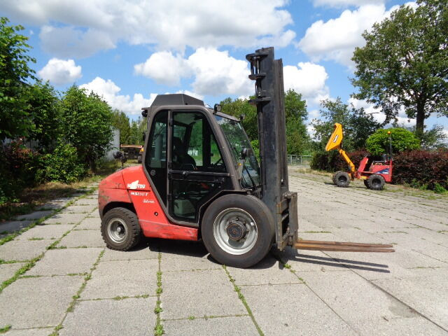 Manitou MSI 35 - Chariot élévateur diesel: photos 4 Manitou MSI 35 - Chariot élévateur diesel: photos 4
