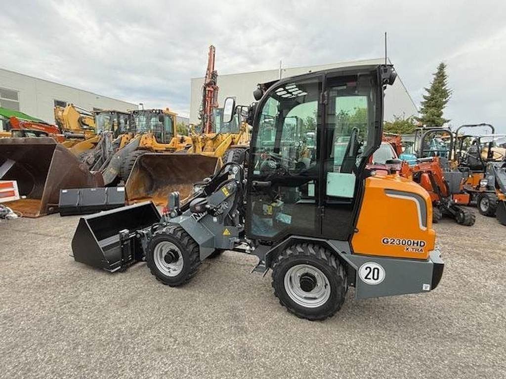 GiANT G2300 X-TRA HD - Chargeuse sur pneus: photos 4 GiANT G2300 X-TRA HD - Chargeuse sur pneus: photos 4