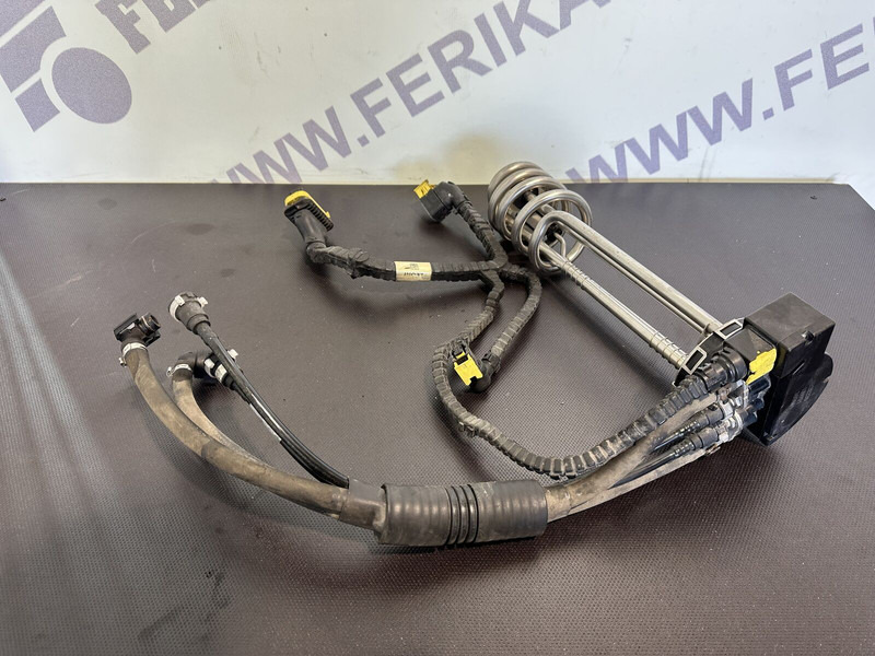 DAF AdBlue pump - Système d'échappement pour Camion: photos 1 DAF AdBlue pump - Système d'échappement pour Camion: photos 1