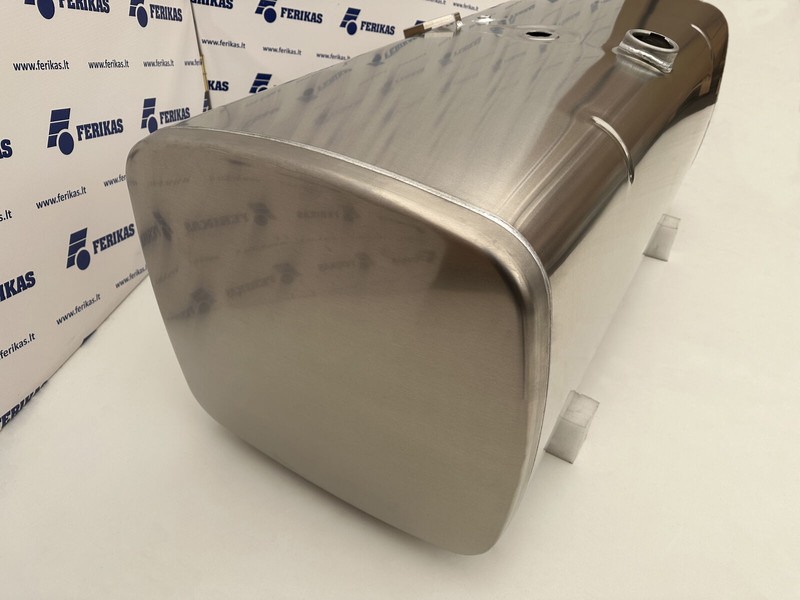 DAF New aluminum fuel tank 590L - Réservoir de carburant pour Camion: photos 3 DAF New aluminum fuel tank 590L - Réservoir de carburant pour Camion: photos 3