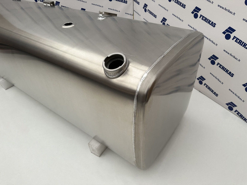DAF New aluminum fuel tank 995L - Réservoir de carburant pour Camion: photos 2 DAF New aluminum fuel tank 995L - Réservoir de carburant pour Camion: photos 2