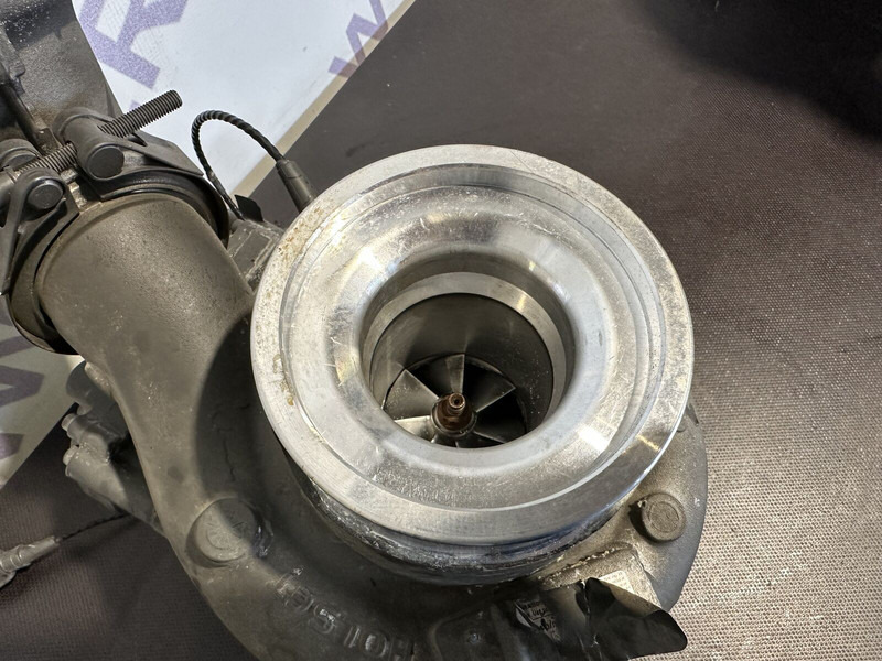 DAF turbocharger - Turbocompresseur pour Camion: photos 3 DAF turbocharger - Turbocompresseur pour Camion: photos 3