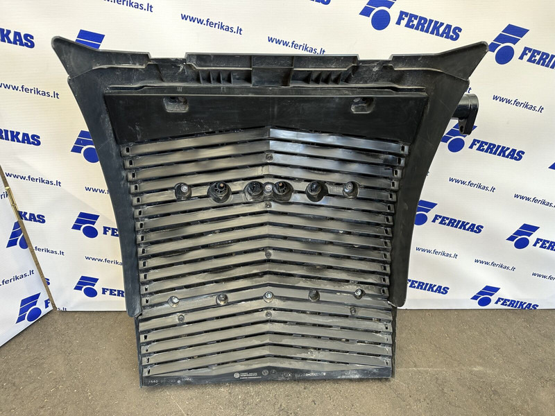 MAN NEW OEM rear right mudguard - Carrosserie et extérieur pour Camion: photos 3 MAN NEW OEM rear right mudguard - Carrosserie et extérieur pour Camion: photos 3