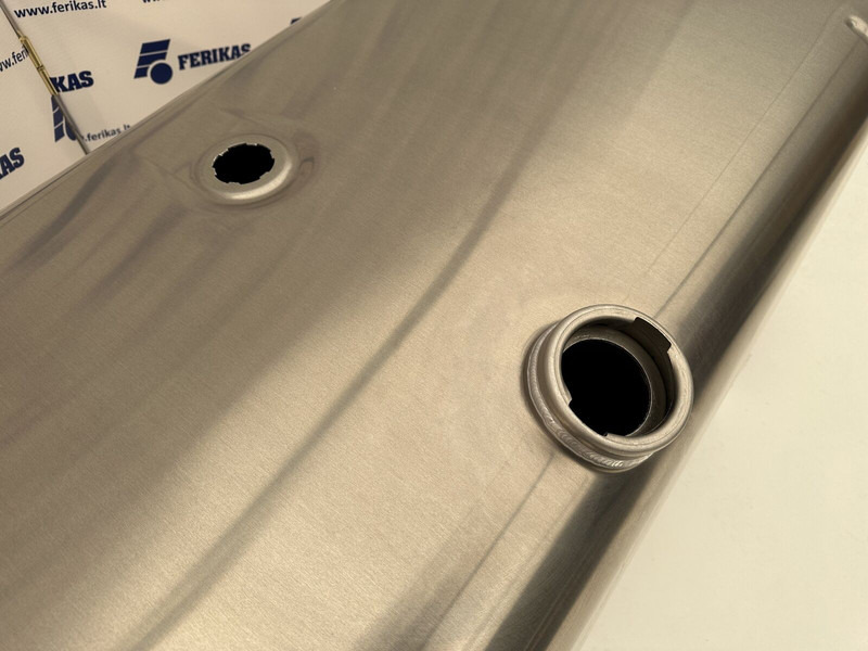 MAN New aluminum fuel tank 600L - Réservoir de carburant pour Camion: photos 4 MAN New aluminum fuel tank 600L - Réservoir de carburant pour Camion: photos 4