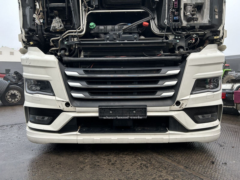 MAN complete bumper - Pare-chocs pour Camion: photos 1 MAN complete bumper - Pare-chocs pour Camion: photos 1